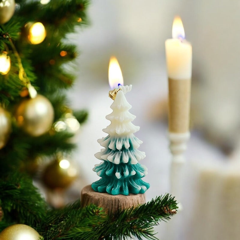 Christmas Scented Candle - Small Curled Leaf Christmas Tree